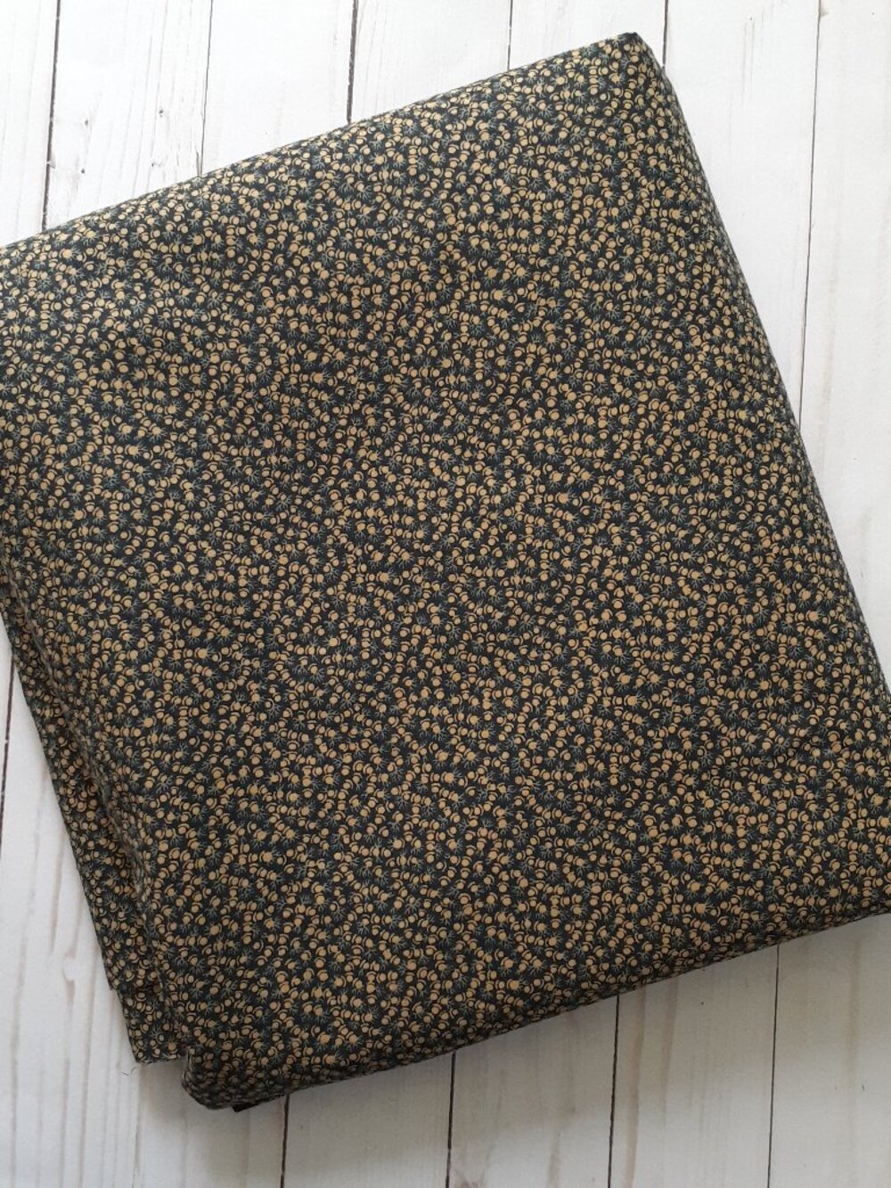 Ann Robinson Collection Shelburne Museum by RJR Fabrics Brown Acorns 8.25yds